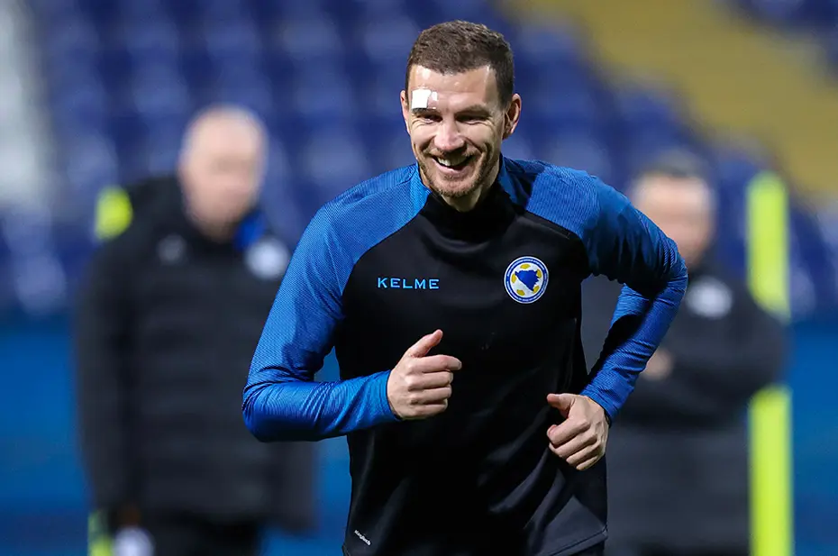 Edin Dzeko kararını verdi - 3 Edin Dzeko kararını verdi - 3