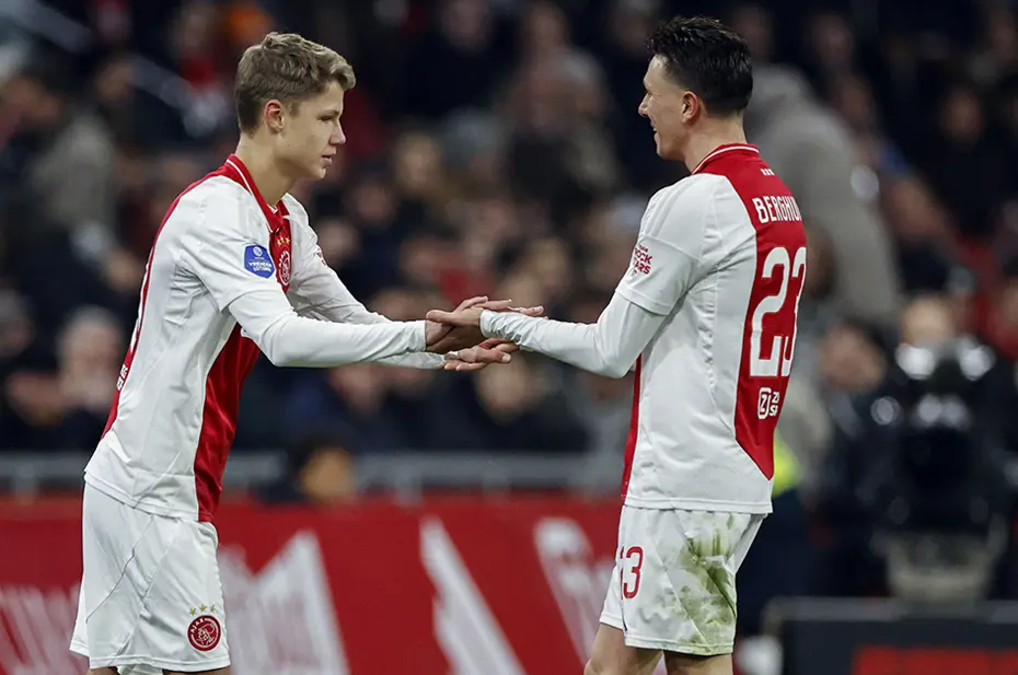 Farioli'nin Ajax'ı Hollanda'da lider - 2