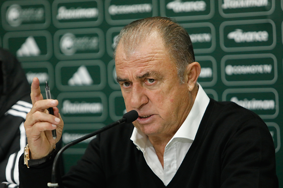 Fatih Terim'den sert tepki: "Böyle hakemlere boşa para harcamayın"