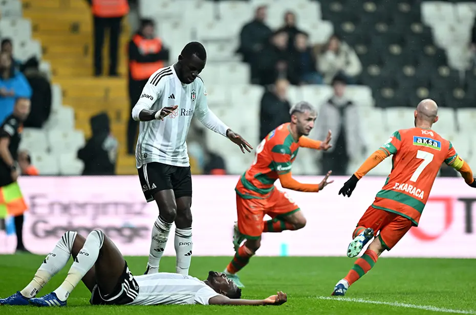 Beşiktaş'ın Süper Lig'de 2023-2024 sezonu fikstürü, derbi maçları ve detaylar - 17 Beşiktaş'ın Süper Lig'de 2023-2024 sezonu fikstürü, derbi maçları ve detaylar - 17
