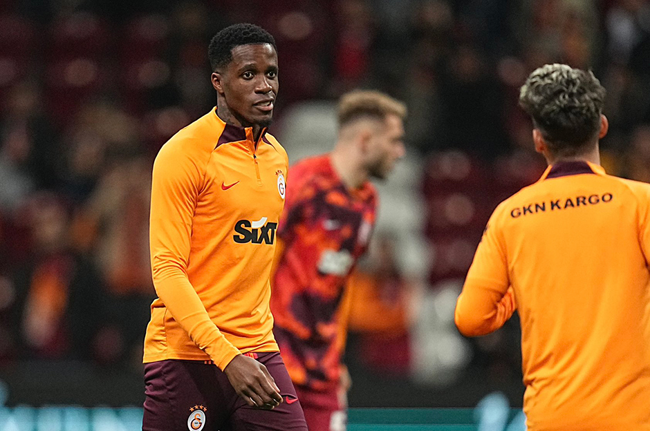 Okan Buruk'tan mecburi 4 değişiklik