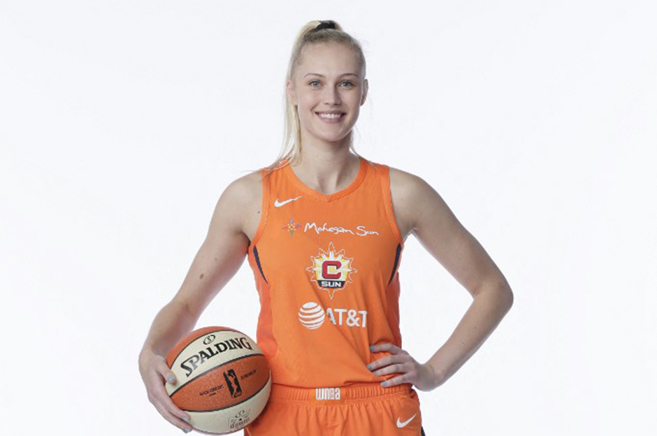 ÇBK Mersin, uzun forvet Regan Magarity'i renklerine bağladı