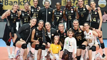 Vakıfbank, Sultanlar Ligi'nde rahat kazandı