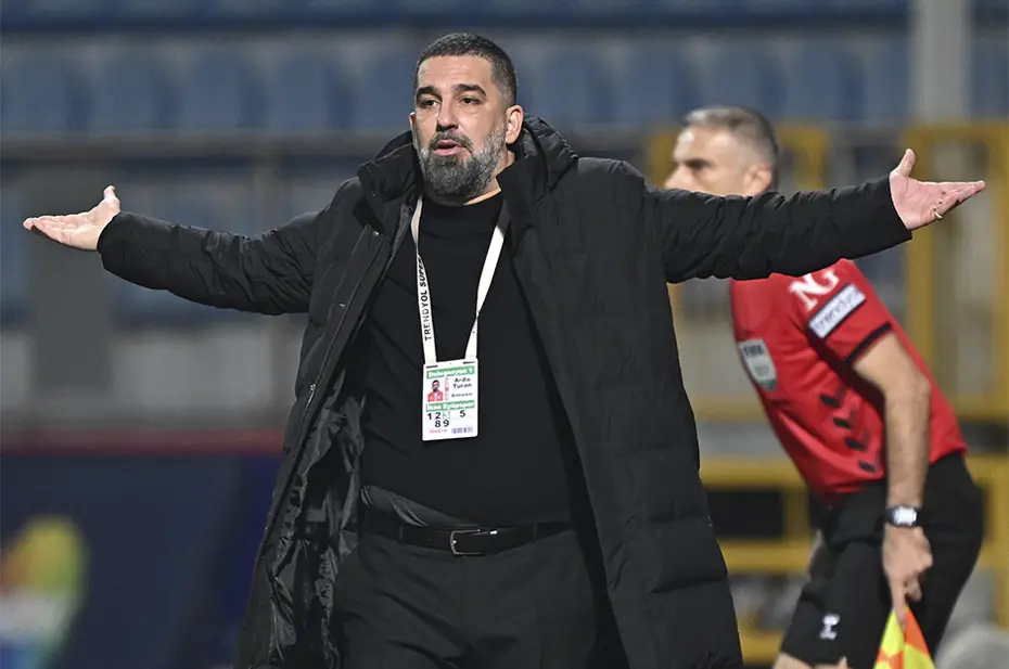 Arda Turan'ın yeni takımını duyurdular: Gelecek sezon Türkiye'de değil - 4