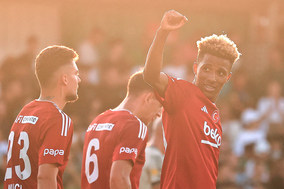 Beşiktaş farklı galibiyetle sezonu kapattı