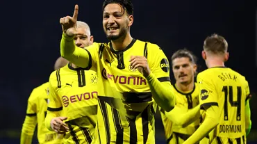 Nuri Şahin'in Borussia Dortmund'u Devler Ligi'nde formunda: Deplasmanda 3 puan 3 golle geldi