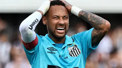 Neymar maç sonunda özür dilemek zorunda kaldı: "Bir hata yaptım, beni affedin"