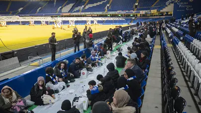 Premier Lig ekibi Chelsea, stadyumda verdiği iftarla bir ilki gerçekleştirdi