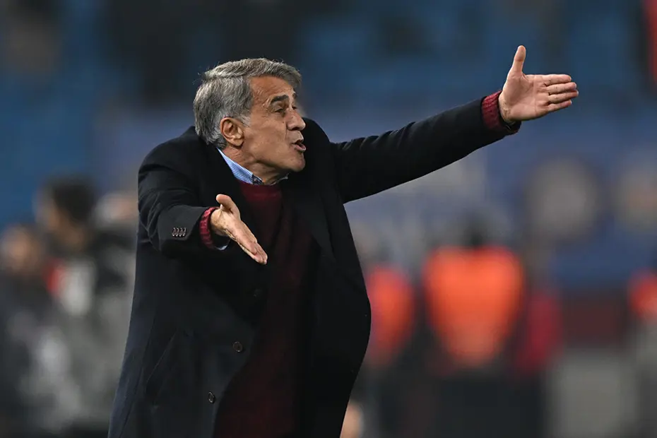 "Tam bir rezalet" | Spor yazarları Galatasaray - Trabzonspor maçı için ne dedi? - 3 "Tam bir rezalet" | Spor yazarları Galatasaray - Trabzonspor maçı için ne dedi? - 3