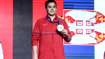 Busenaz Sürmeneli'den Avrupa Şampiyonası'nda altın madalya