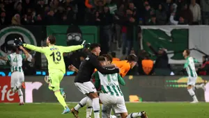 2. golden sonra Muslera ile Sehic arasında gerginlik 2. golden sonra Muslera ile Sehic arasında gerginlik