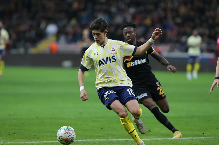 Rıdvan Dilmen açıkladı: "Ferdi Kadıoğlu'na talip var" - 5