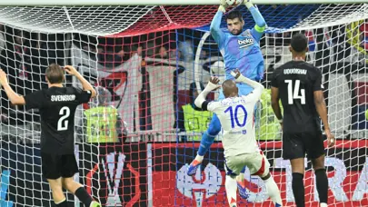 "Ersin’i ıslıklayanlar utandı mı!" | Spor yazarları Beşiktaş için ne dedi?