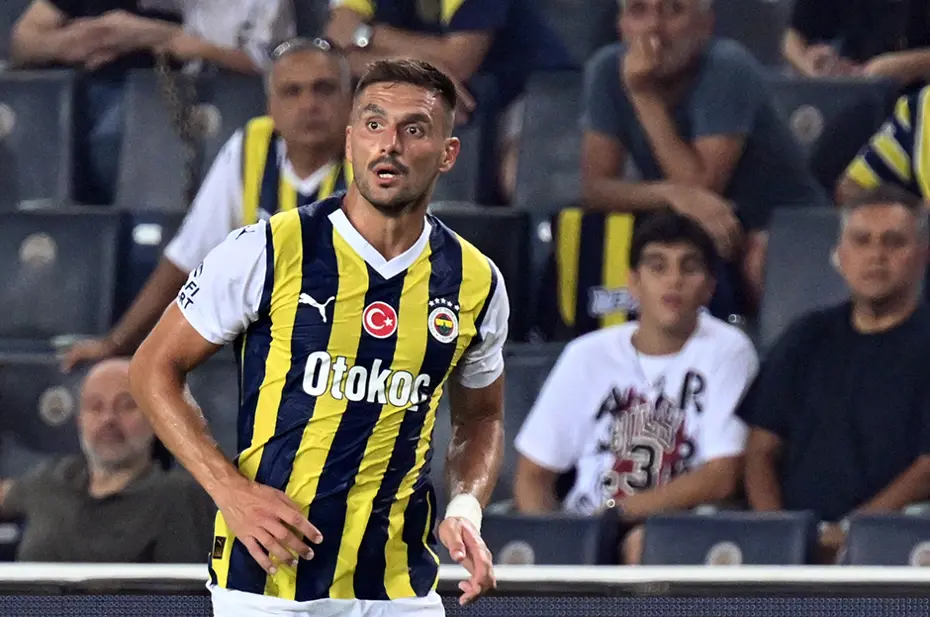 Fenerbahçe-Rizespor maçına damga vuran pozisyon: "Tartışmaya gerek yok, net penaltı" - 12 Fenerbahçe-Rizespor maçına damga vuran pozisyon: "Tartışmaya gerek yok, net penaltı" - 12