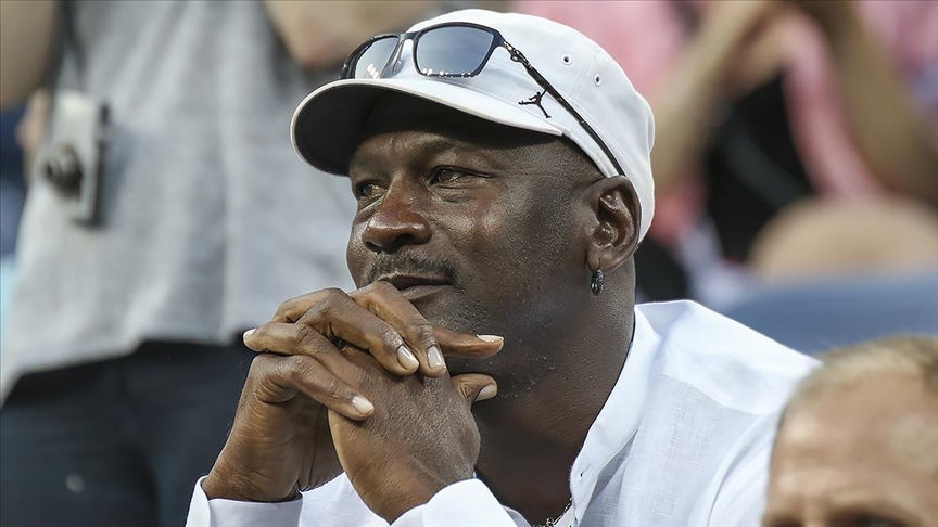 Michael Jordan'ın, Nike ile milyon dolarlık sponsorluk anlaşması film oluyor