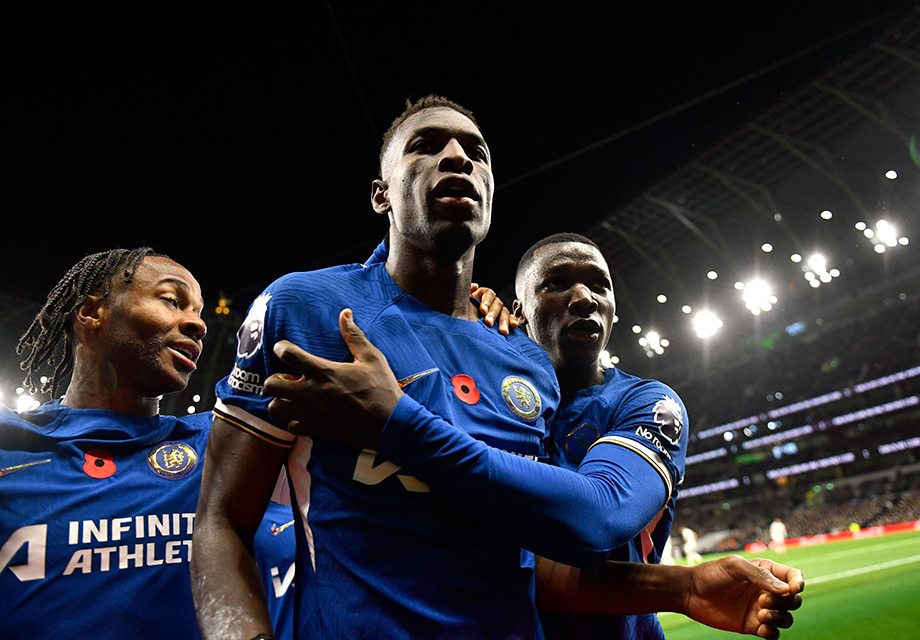 Tottenham, 9 kişi kaldığı maçta Chelsea'ye direnemedi