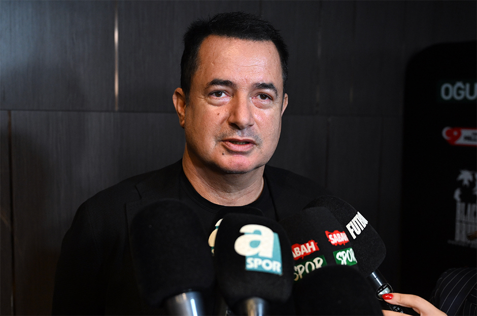 Fenerbahçe ve Beşiktaş'la 7 kupa kazandı, Survivor'a gidiyor: Acun Ilıcalı duyurdu