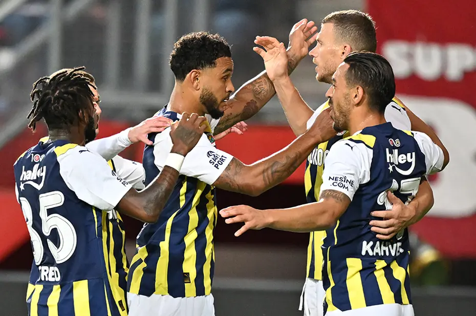 "Twente'yi 'çıldırtan' F.Bahçe" Spor yazarları Fenerbahçe için ne dedi? - 3