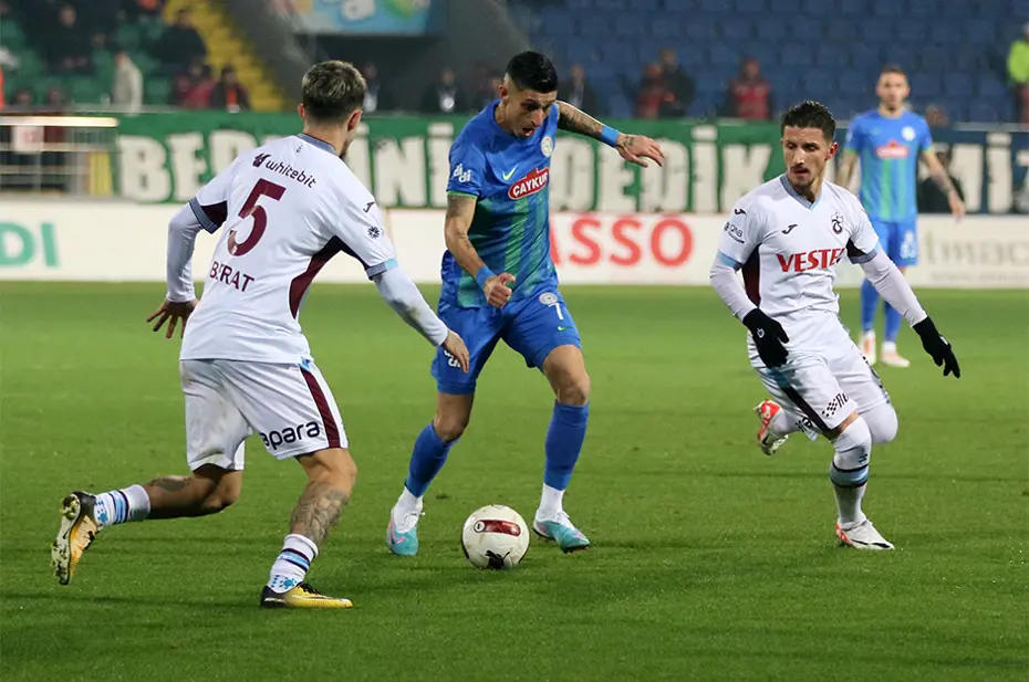 Süper Lig'de Karadeniz derbisi: Trabzonspor - Rizespor maçı ne zaman, saat kaçta, hangi kanalda?(İlk 11'ler) - 3