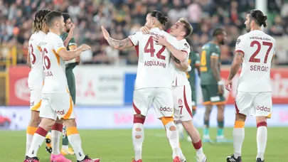 "Galatasaray'ın şov gecesi" | Sporun Manşetleri