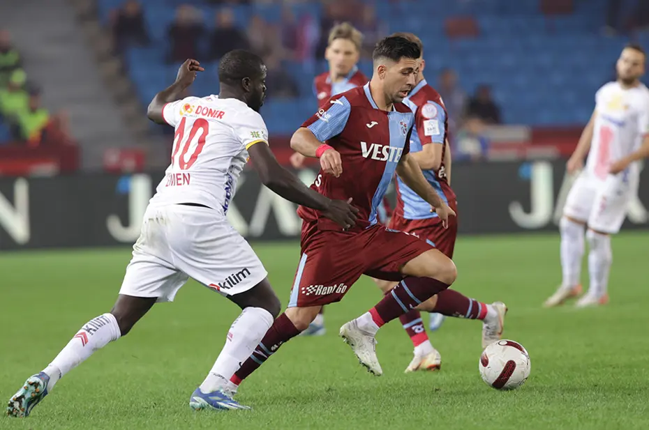 Trabzonspor'un Süper Lig'de 2023-2024 sezonu fikstürü, derbi maçları ve detaylar - 14 Trabzonspor'un Süper Lig'de 2023-2024 sezonu fikstürü, derbi maçları ve detaylar - 14