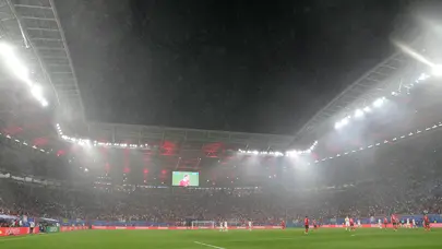 Avusturya taraftarlarının ırkçı tezahüratlarına soruşturma