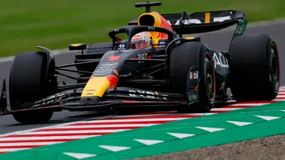 Japonya'daki ilk iki antrenmanda zirve Max Verstappen'in