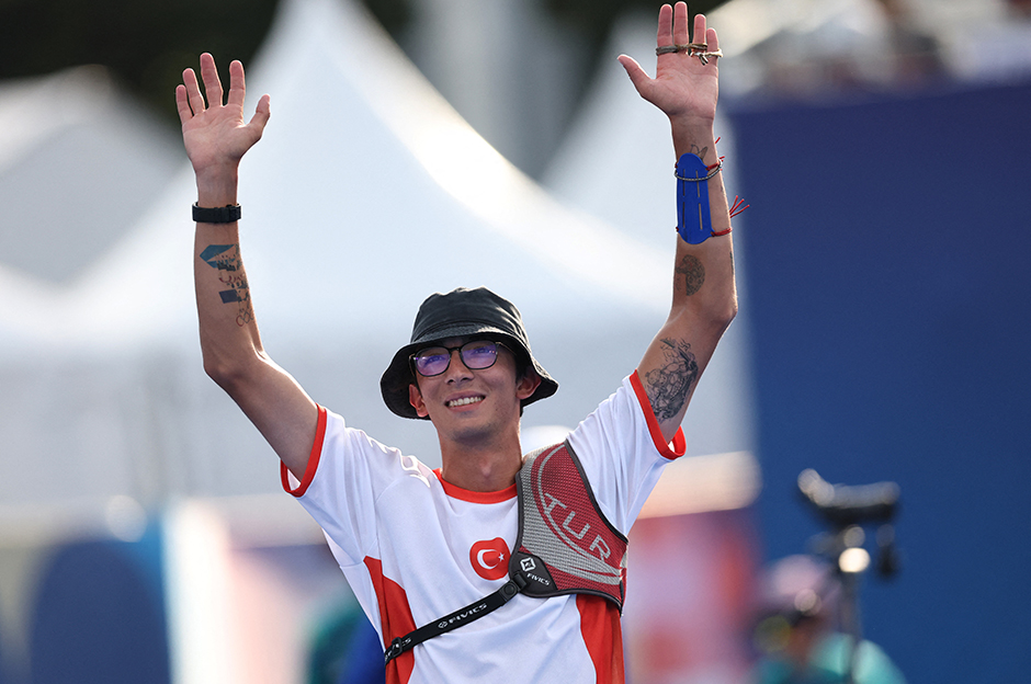 Mete Gazoz, Paris 2024'te son 16 turuna çıktı