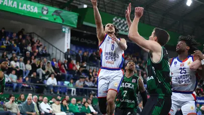 Anadolu Efes ligde normal sezonu lider tamamladı