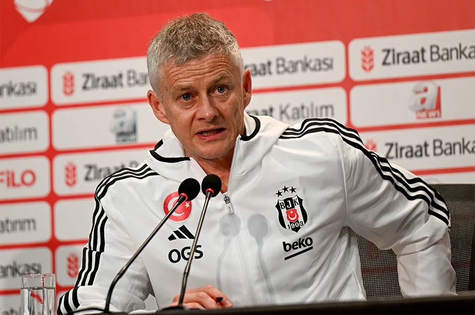 Eduard Graf'tan ilk bomba: Beşiktaş'tan milli yıldıza teklif hazırlığı - 1 Eduard Graf'tan ilk bomba: Beşiktaş'tan milli yıldıza teklif hazırlığı - 1