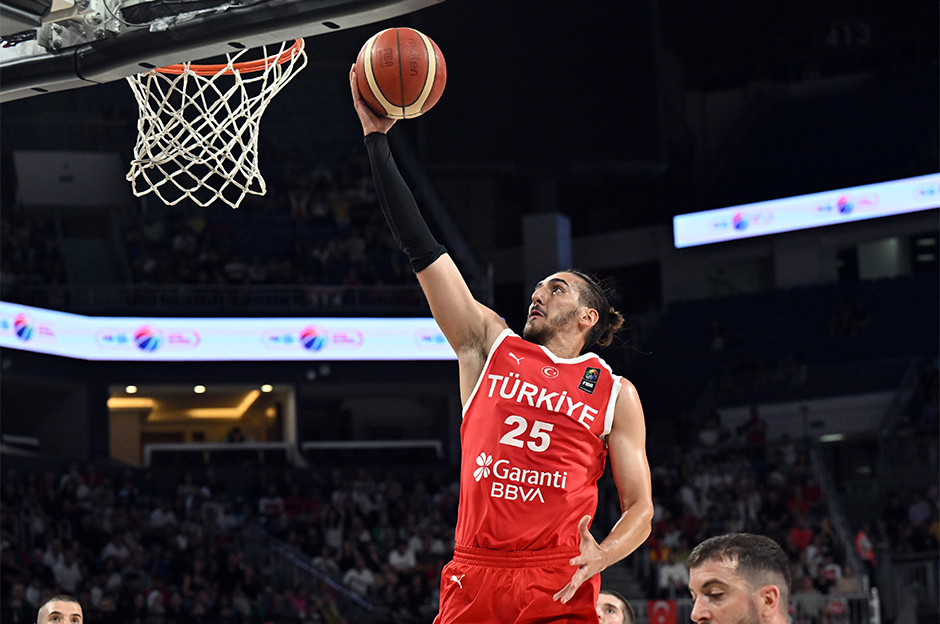 Kenan Sipahi: "Çok güzel bir yaz bizi bekliyor"