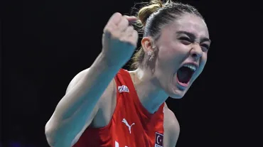 Zehra Güneş 2 yıllık imzayı attı