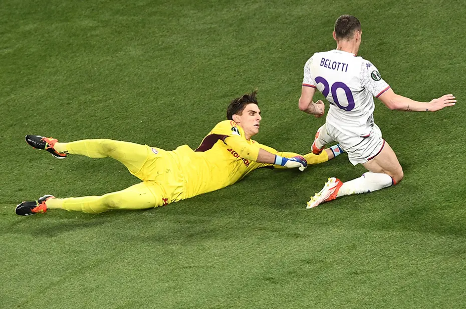 Galatasaray'da bir devrin sonu: Muslera'nın yerine Avrupa Ligi'nde harikalar yaratan kaleci - 7