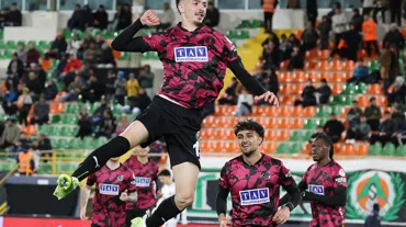 Alanyaspor 19 dakikada fişi çekti