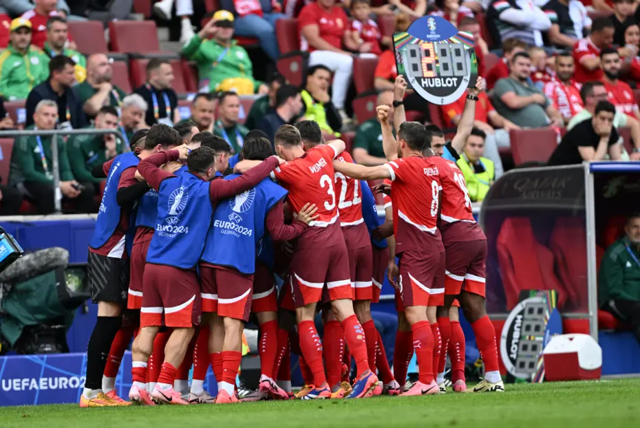 EURO 2024'te tribünlere Türkiye damgası: Ev sahibi Almanya bile yetişemedi - 20 EURO 2024'te tribünlere Türkiye damgası: Ev sahibi Almanya bile yetişemedi - 20