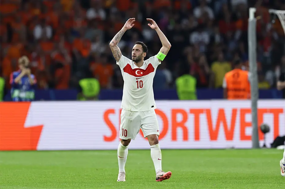 "Tekmeye kafa sokan adamlar" | Spor yazarları Hollanda-Türkiye maçı için ne dedi? - 4