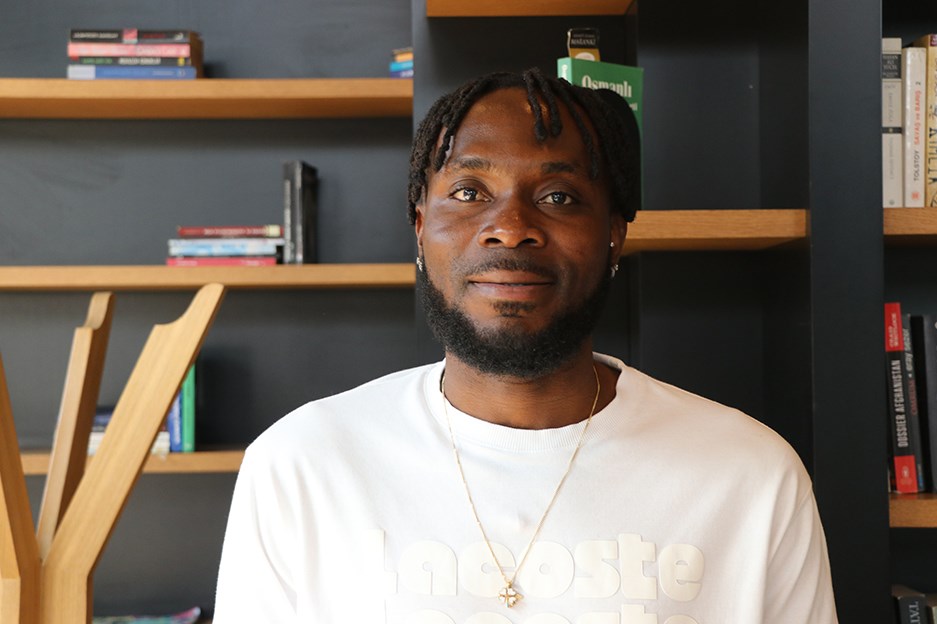 Kayserisporlu Attamah kulüpteki geleceğine karar verdi