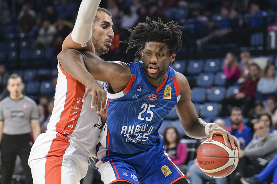 Anadolu Efes sahasında Bodrumspor'u yendi