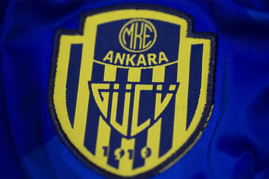 MKE Ankaragücü, 2 genç futbolcuyla profesyonel sözleşme imzaladı