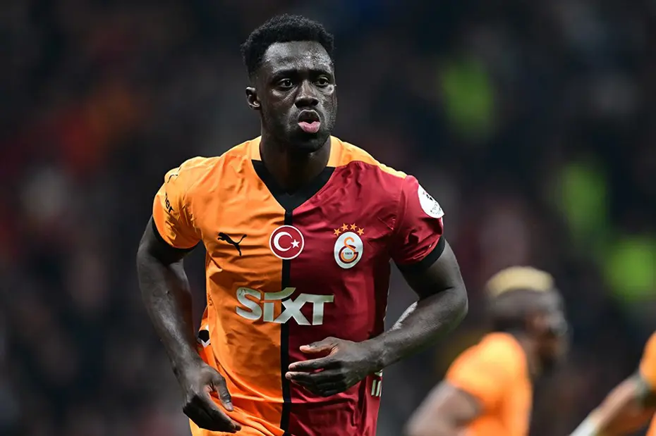 Galatasaray'da 3 yıllık imza: Menajeri İstanbul'a geldi, anlaşma sağlandı - 3