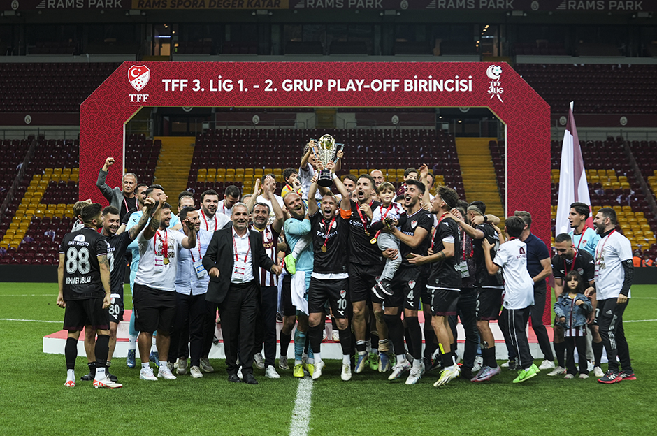 Elazığspor, TFF 2. Lig'e yükseldi