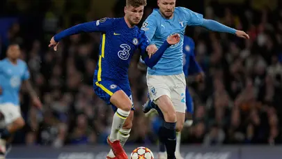 Stoper transferi için Lasse Nielsen hamlesi