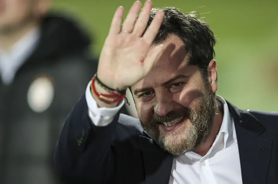 Galatasaray'da yeni transferle ocak ayında ayrılık ihtimali - 2 Galatasaray'da yeni transferle ocak ayında ayrılık ihtimali - 2