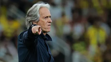 Jorge Jesus'un takımı Al Hilal, Al Ittihad'a farklı yenildi: Zirveden 7 puan uzakta