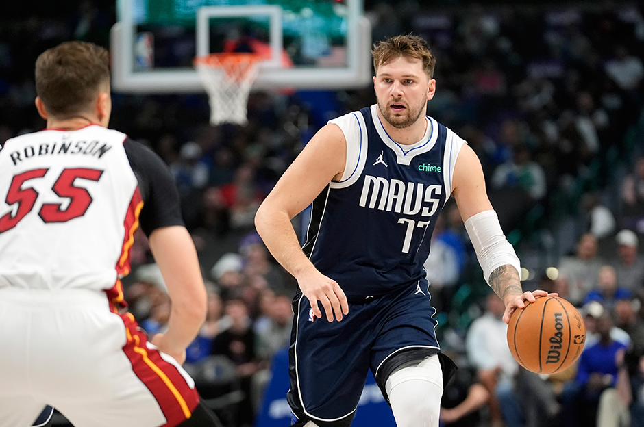 Luka Doncic'ten üst üste 5. kez "triple-double"