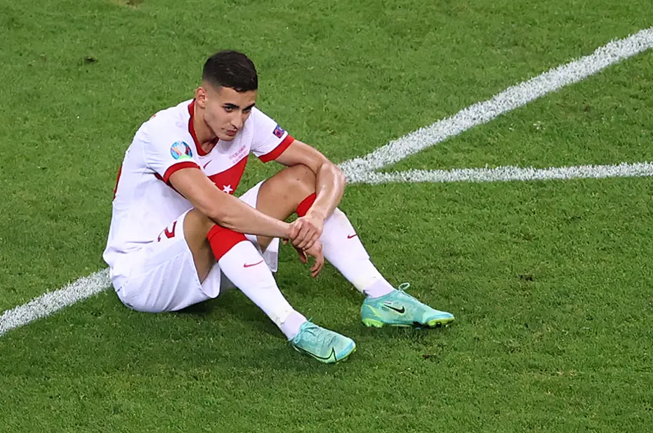 Galatasaray ile anlaştığı yazılmıştı: Mert Müldür transferinde yeni gelişme - 3