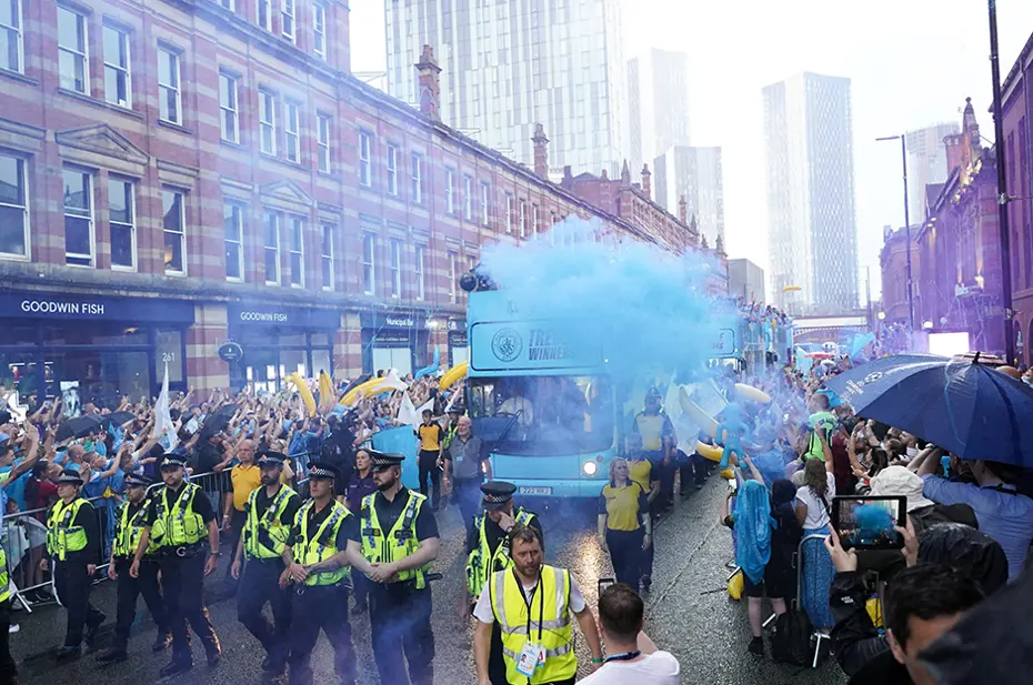 Manchester City'den 3 kupalı şov - 3