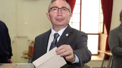 Galatasaray'da divan kurulu başkanlığına yeniden Aykutalp Derkan seçildi