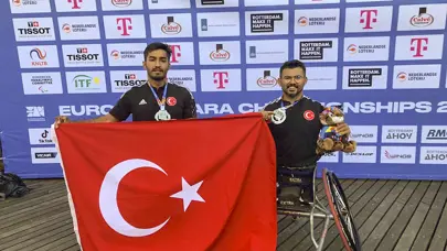 Milli tenisçiler Uğur Altınel ve Ahmet Kaplan, çiftlerde gümüş madalya kazandı