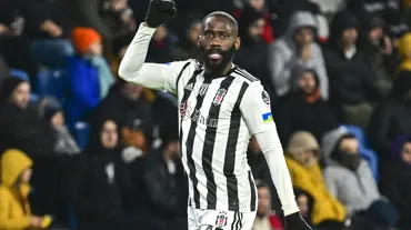 Arthur Masuaku imzaya yakın
